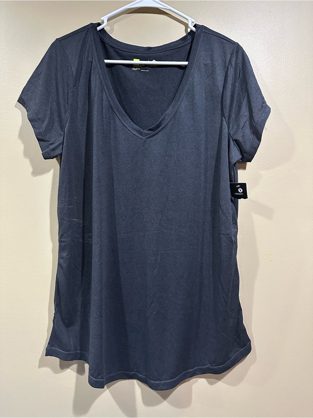 Xersion Charcoal V-Neck Short Sleeve Tee